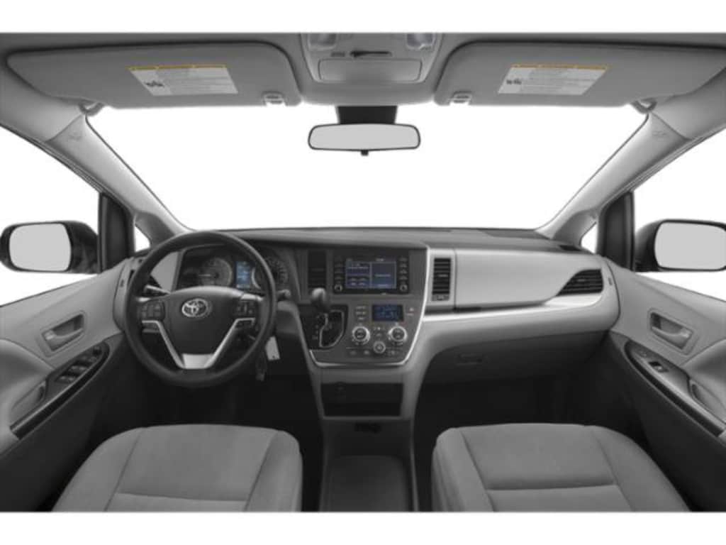 Used 2018 Toyota Sienna XLE Premium Minivan