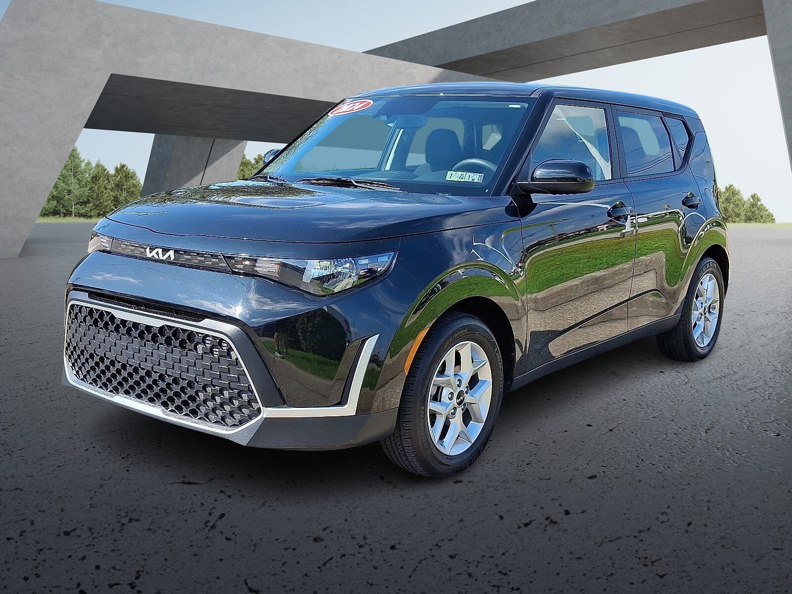 2024 Kia Soul LX photo 3