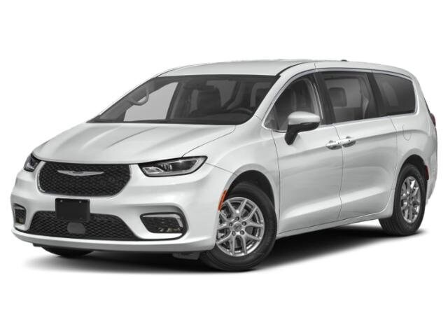 2023 Chrysler Pacifica Touring L photo 2
