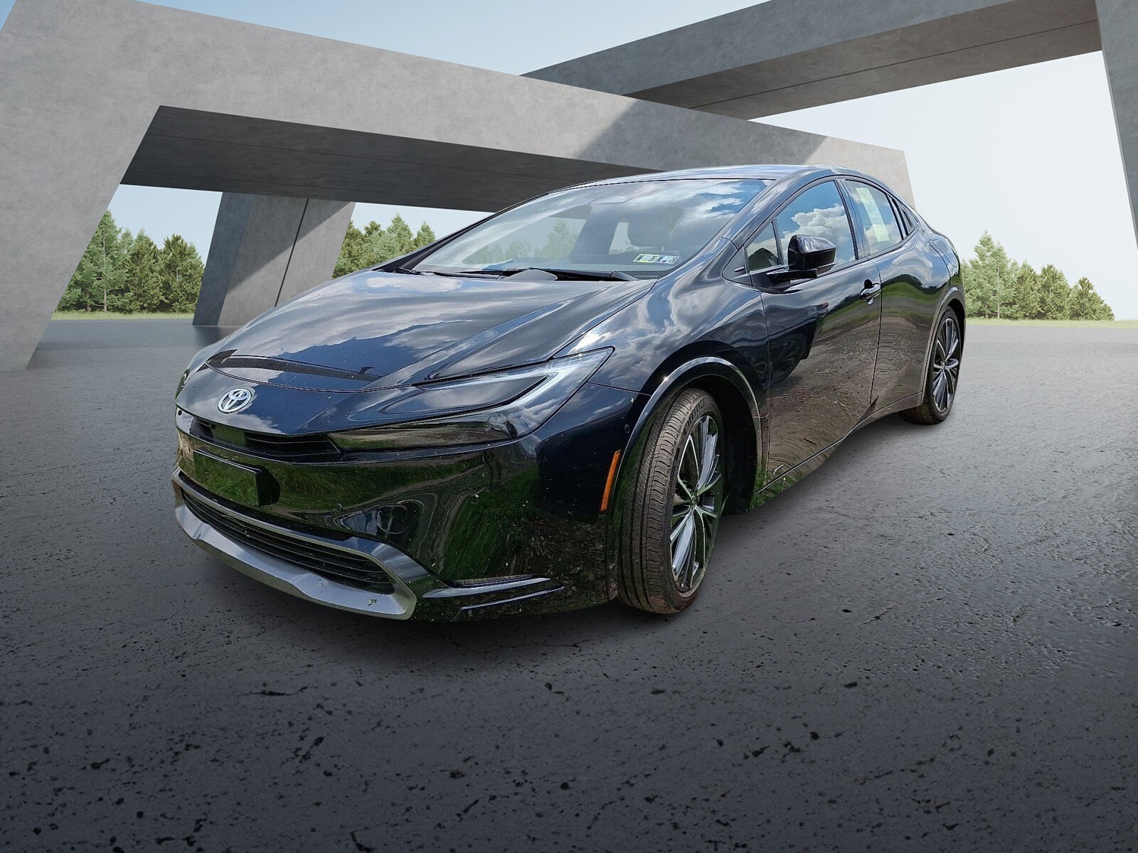 2024 Toyota Prius Limited photo 2