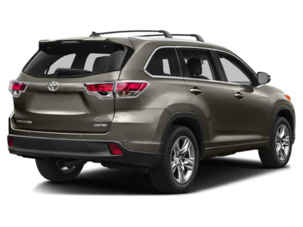 Used 2015 Toyota Highlander LE Plus Sport Utility