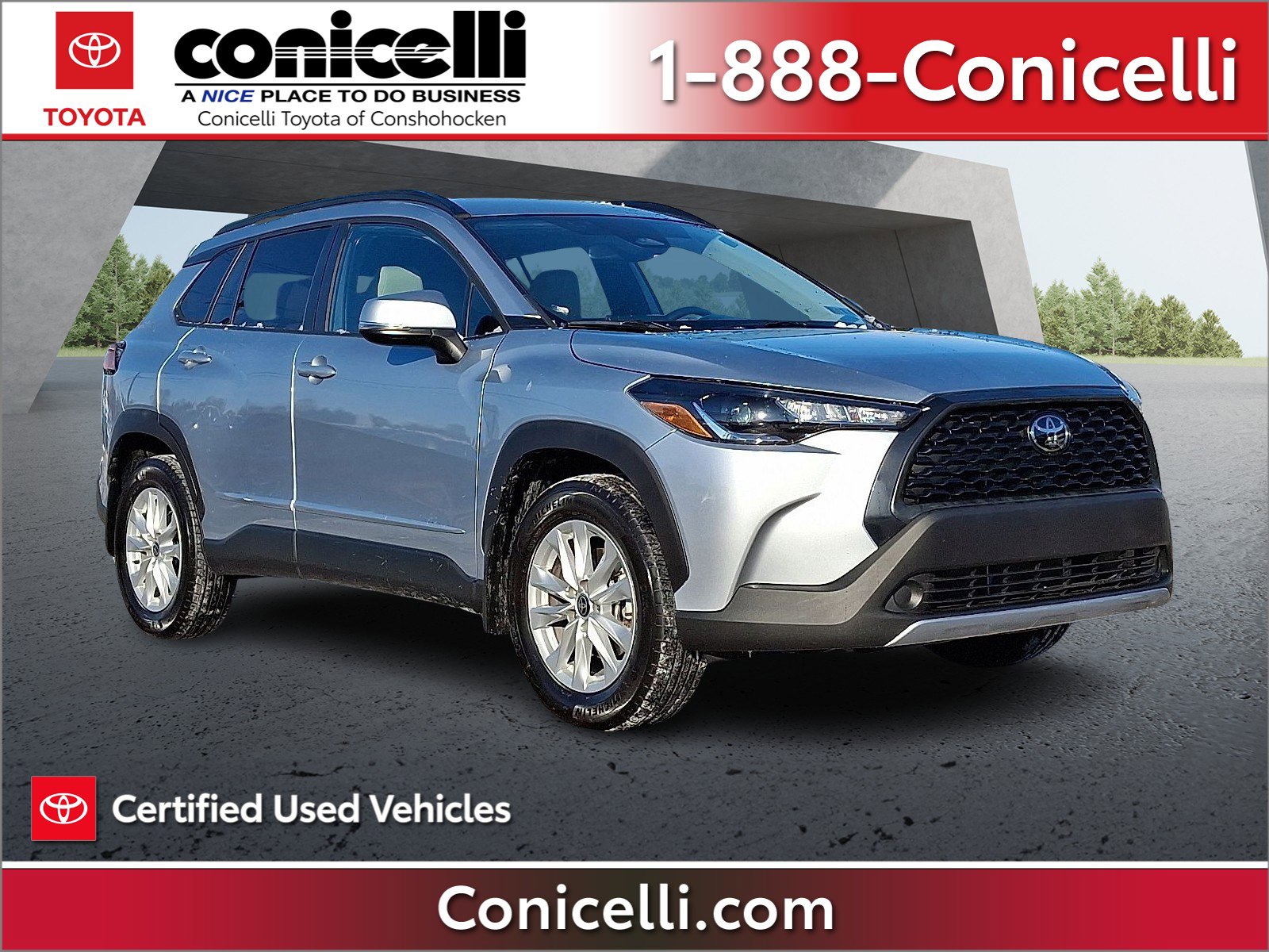 2023 Toyota Corolla Cross LE's photo