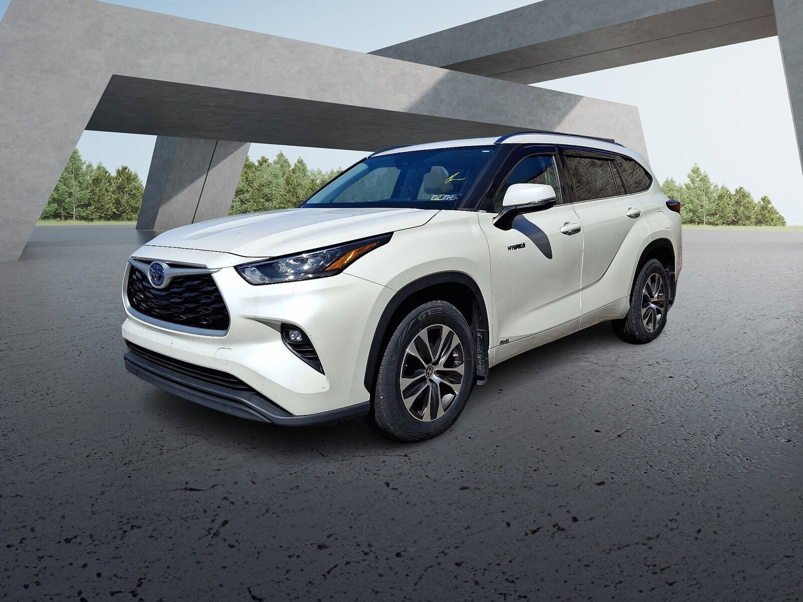 2020 Toyota Highlander Hybrid XLE Sport photo 3
