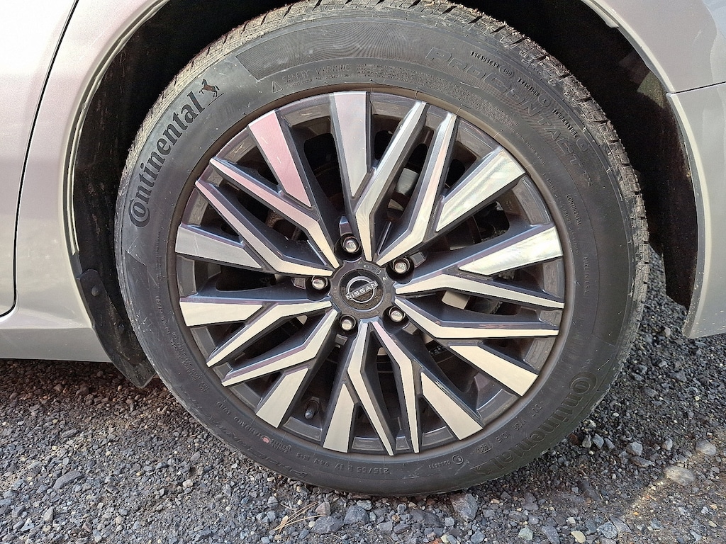 Used 2023 Nissan Altima 2.5 SV Sedan