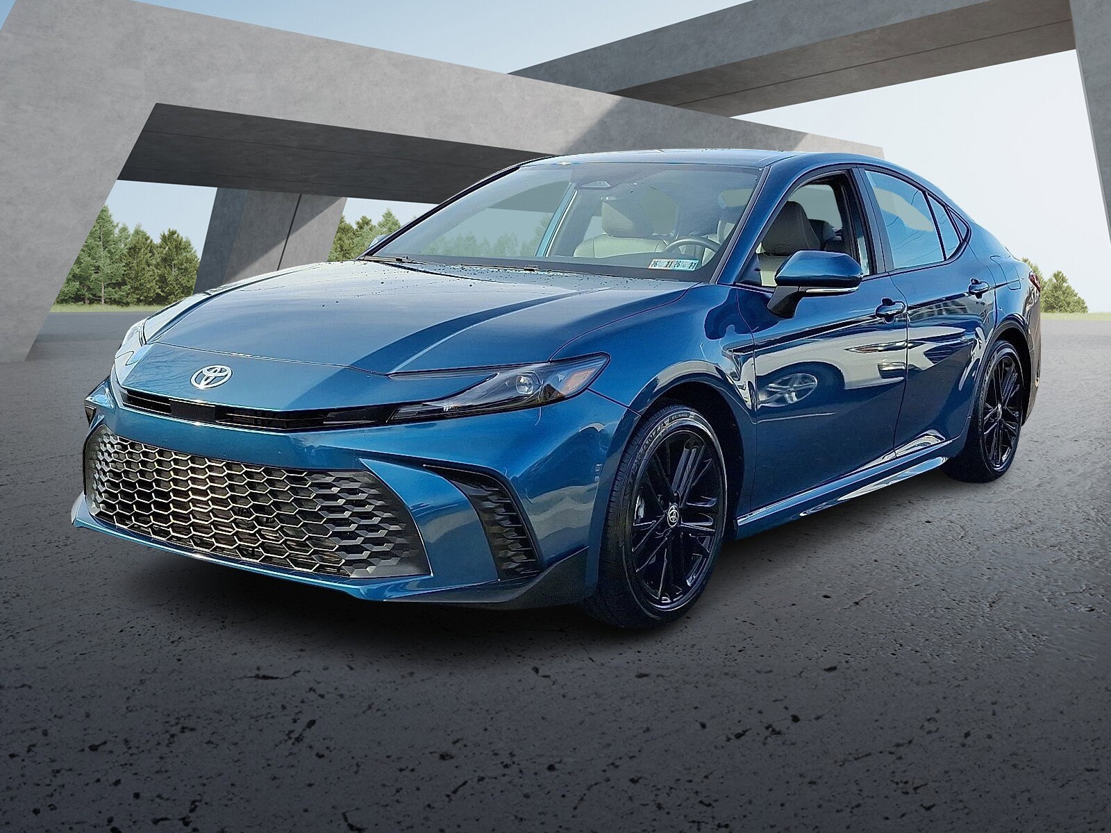 2025 Toyota Camry SE photo 3