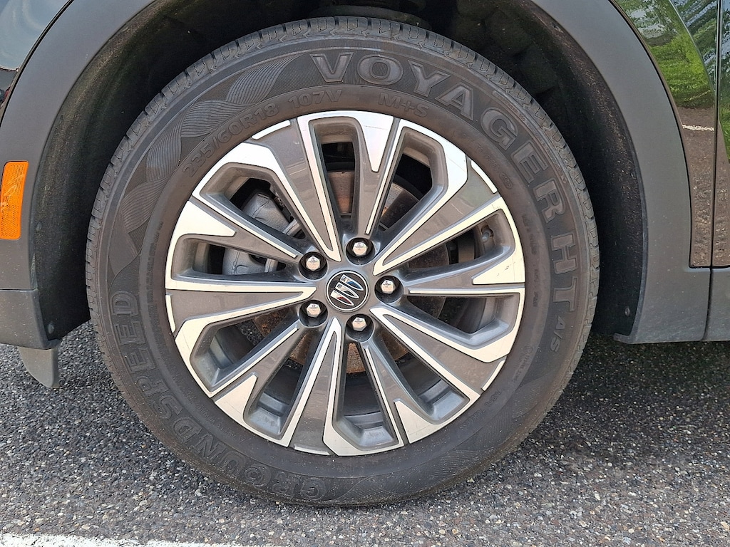 Used 2024 Buick Envision Preferred Sport Utility