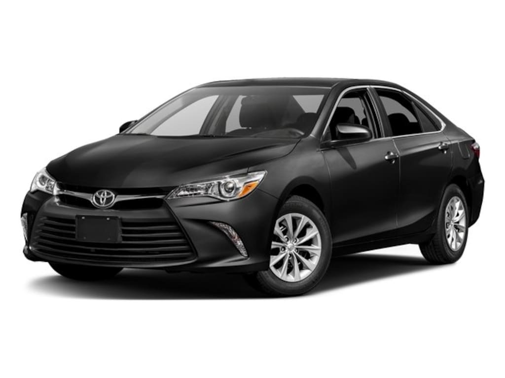 Used 2017 Toyota Camry XLE Sedan