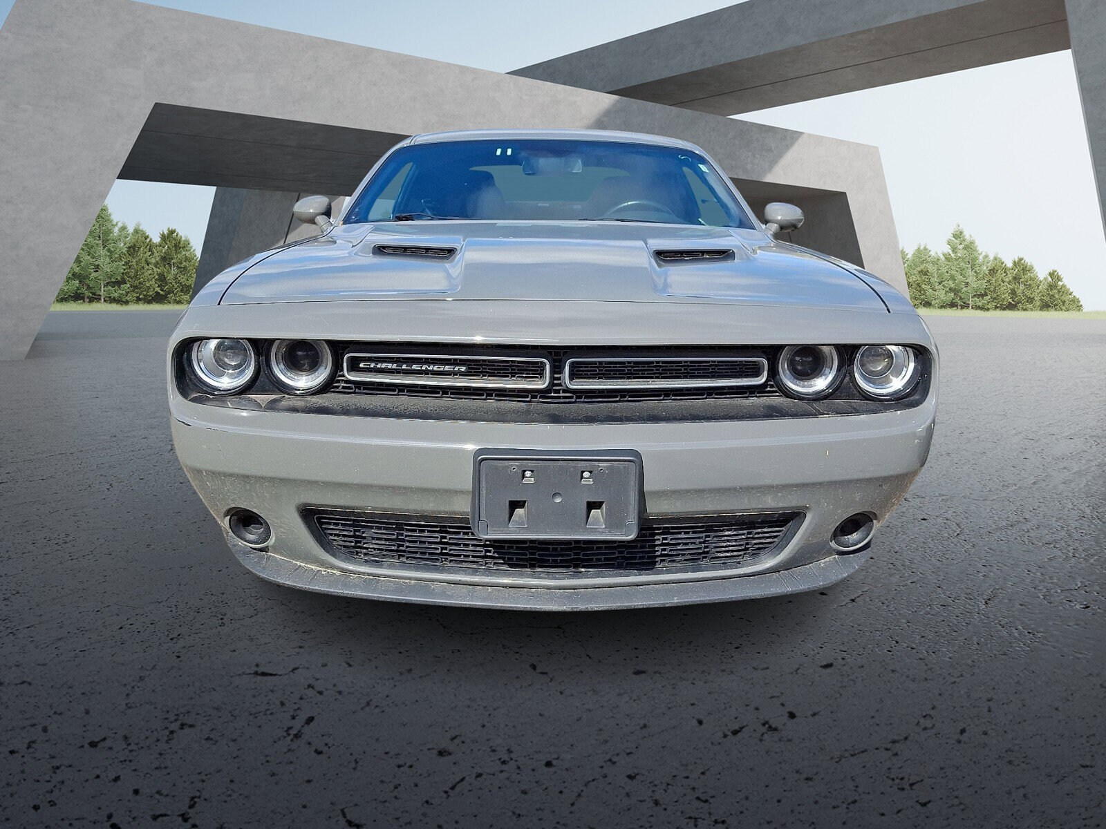 2023 Dodge Challenger SXT photo 2