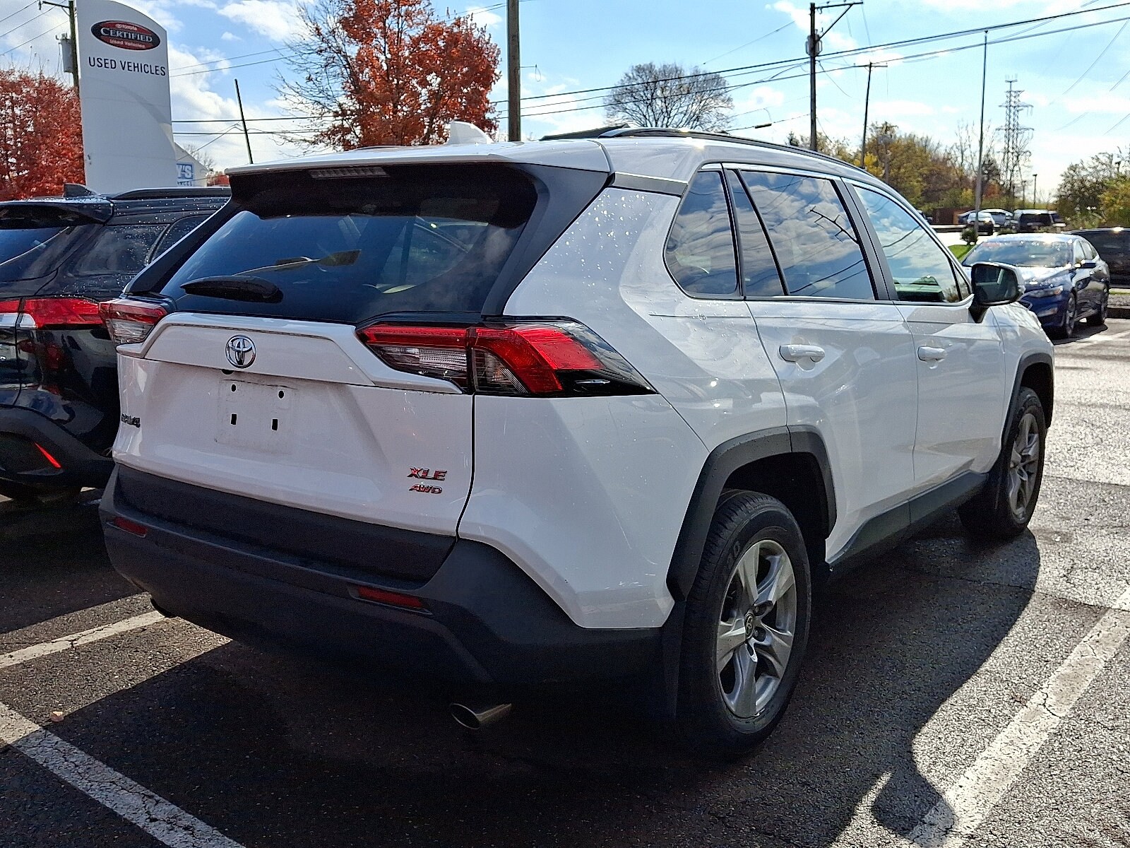 2023 Toyota RAV4 XLE photo 4