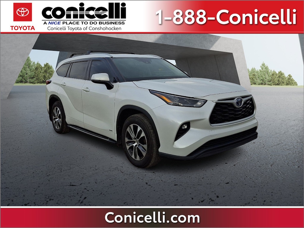 Used 2022 Toyota Highlander Hybrid XLE Sport Utility