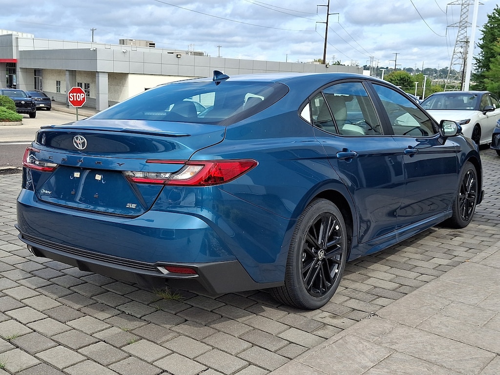 Used 2026 Toyota Camry SE Sedan