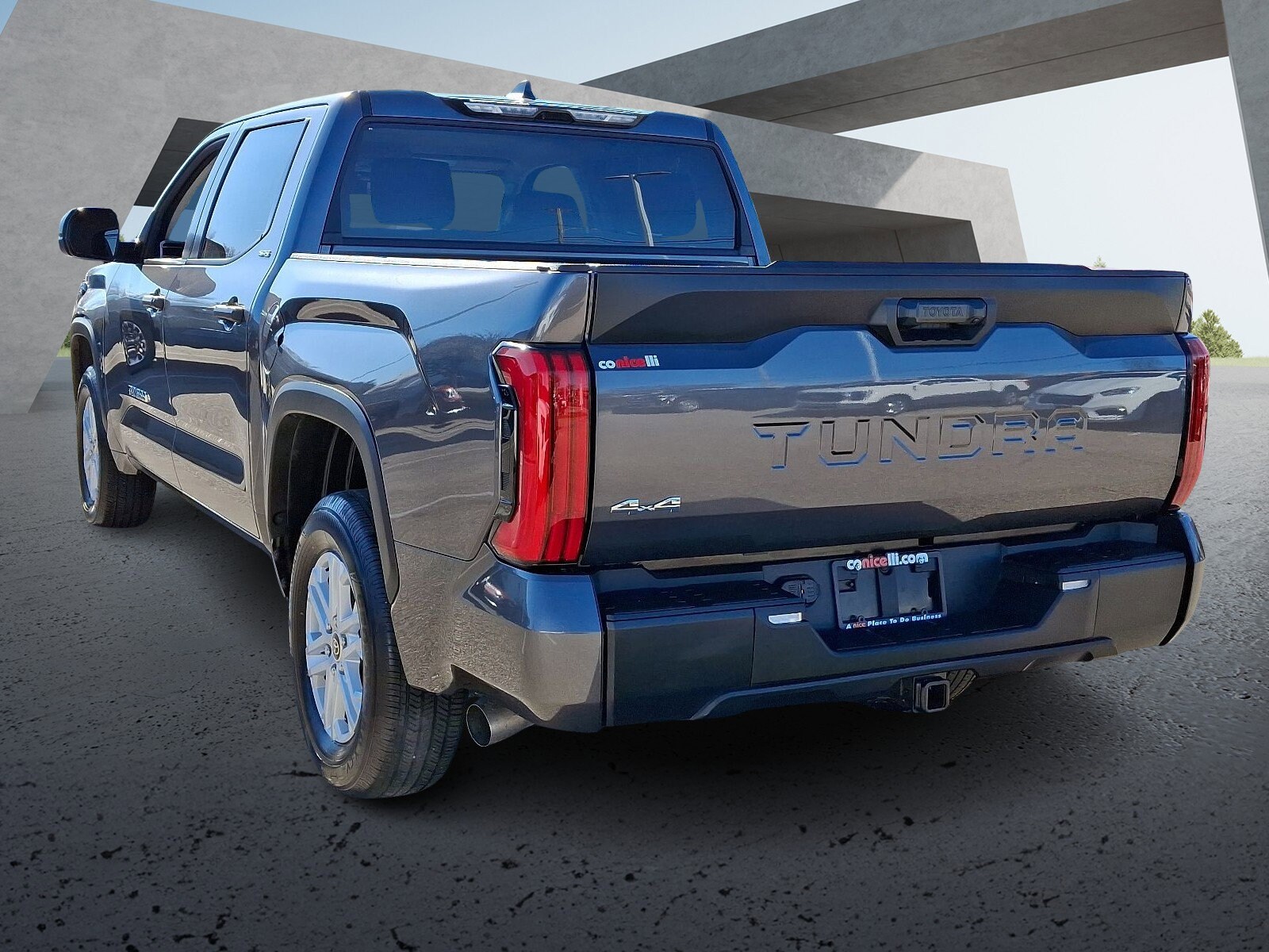 2024 Toyota Tundra SR5 photo 4