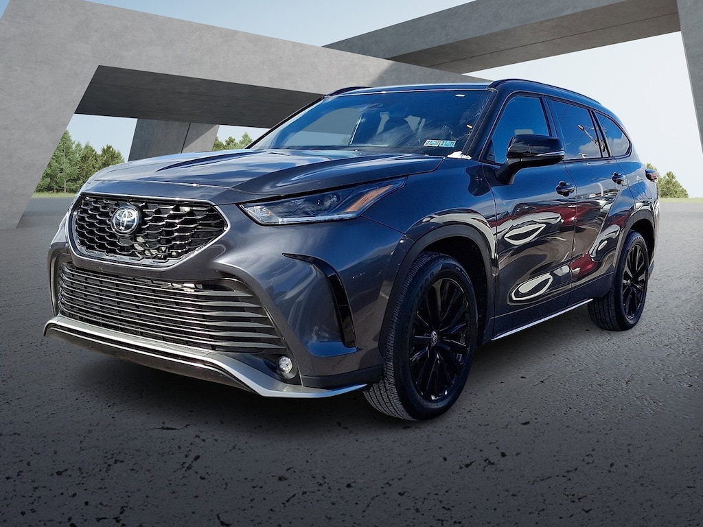 Certified 2025 Toyota Highlander XSE Sport Utility