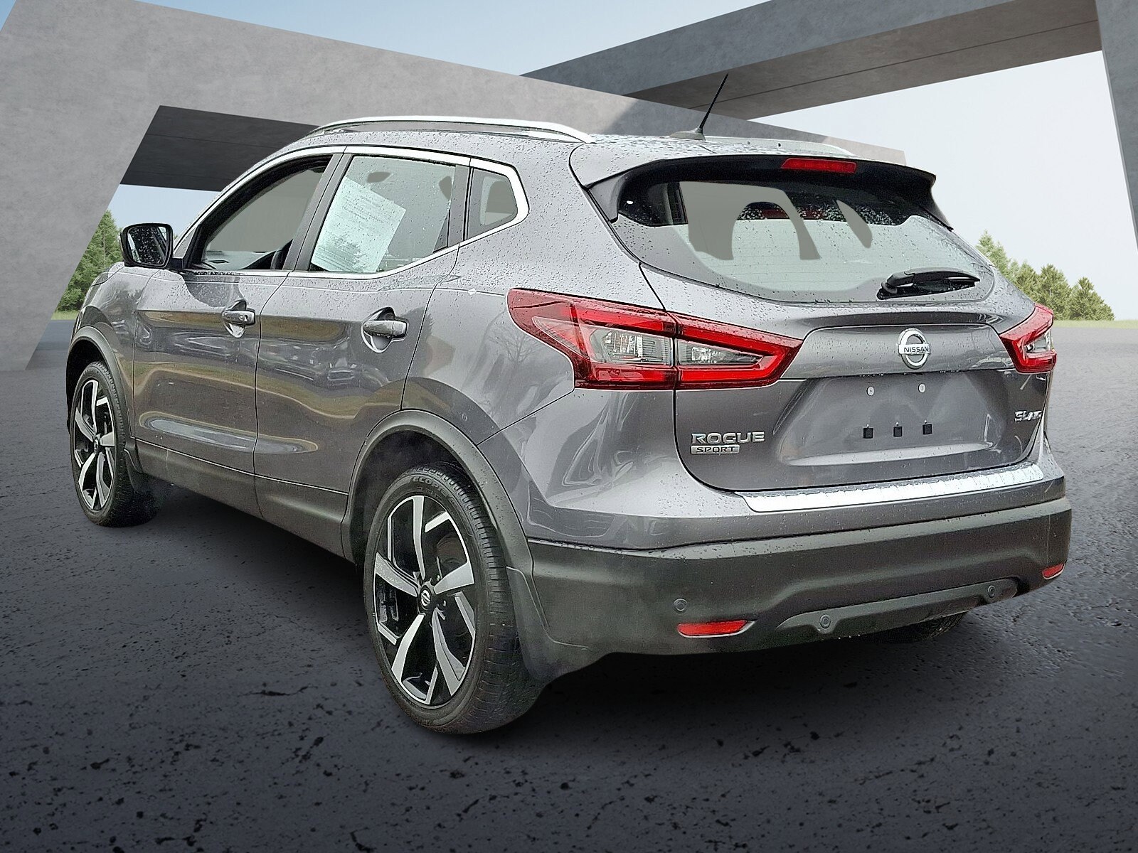 2022 Nissan Rogue Sport SL photo 3