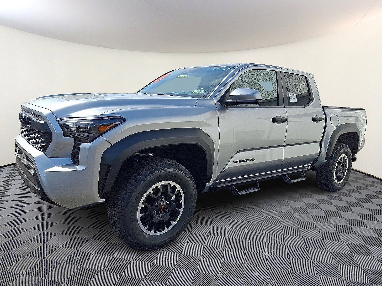 2025 Toyota Tacoma TRD Off-Road Double Cab photo 3