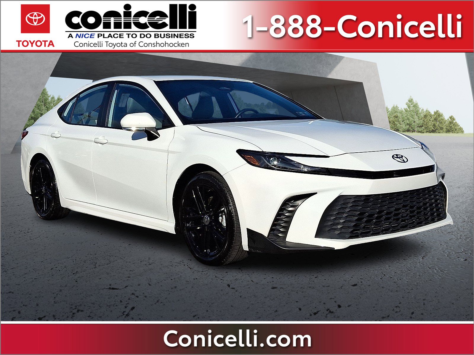 2025 Toyota Camry SE's photo