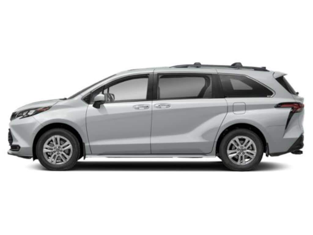 Used 2022 Toyota Sienna XLE Woodland Edition Minivan