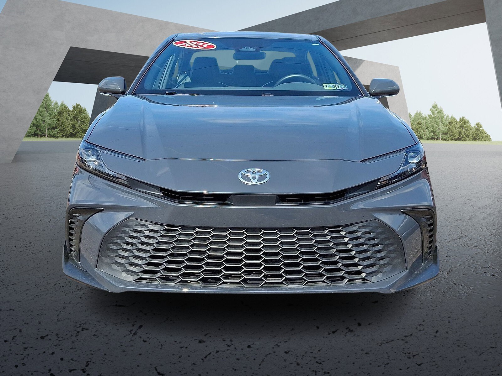 2025 Toyota Camry SE photo 2