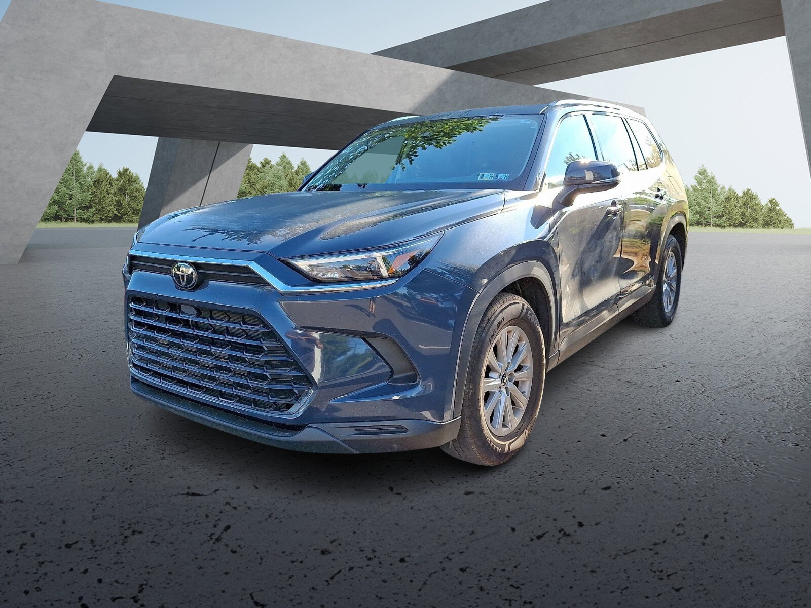 2025 Toyota Grand Highlander XLE photo 2