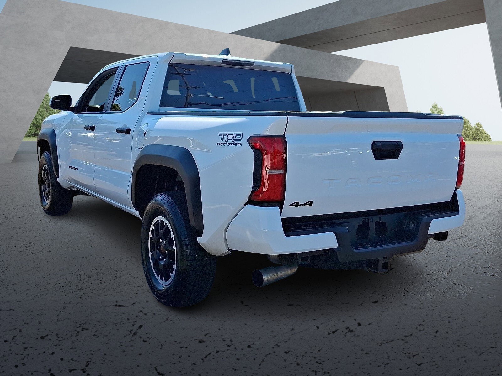 2025 Toyota Tacoma 4x4 TRD photo 4