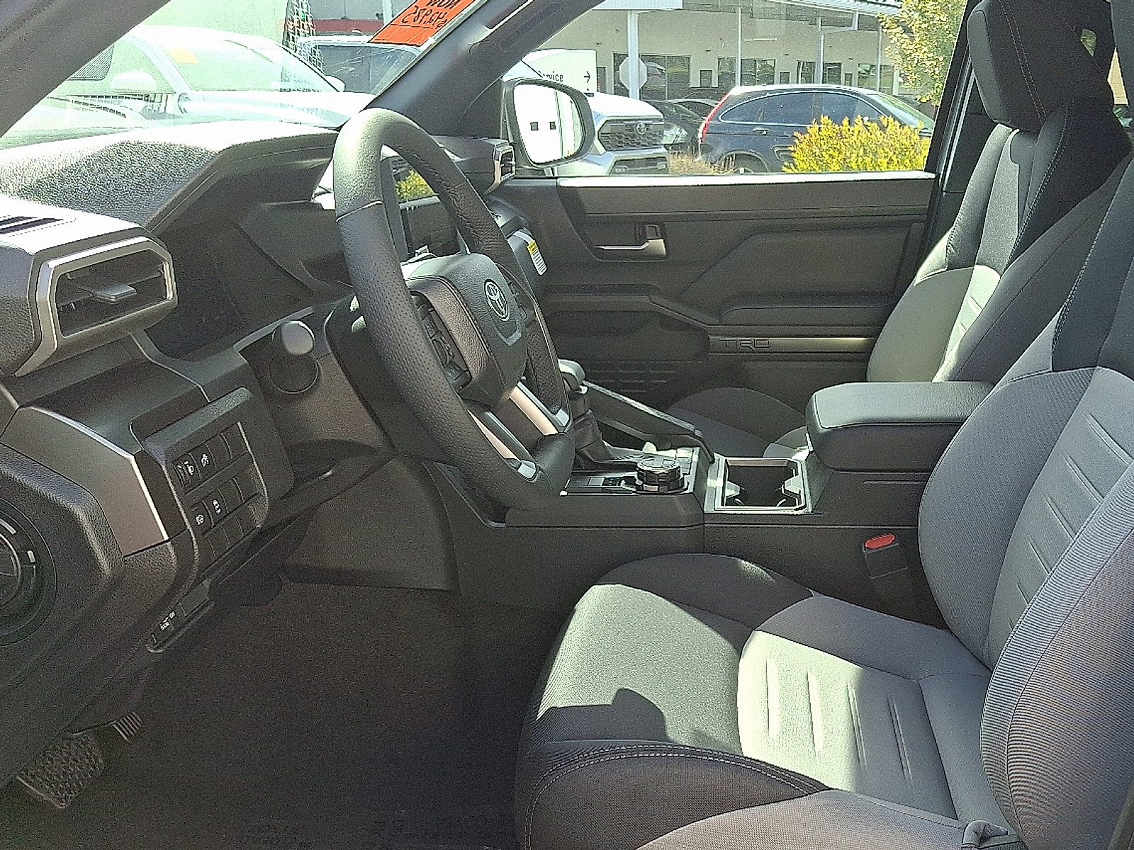 2025 Toyota Tacoma TRD Off Road - Photo 12