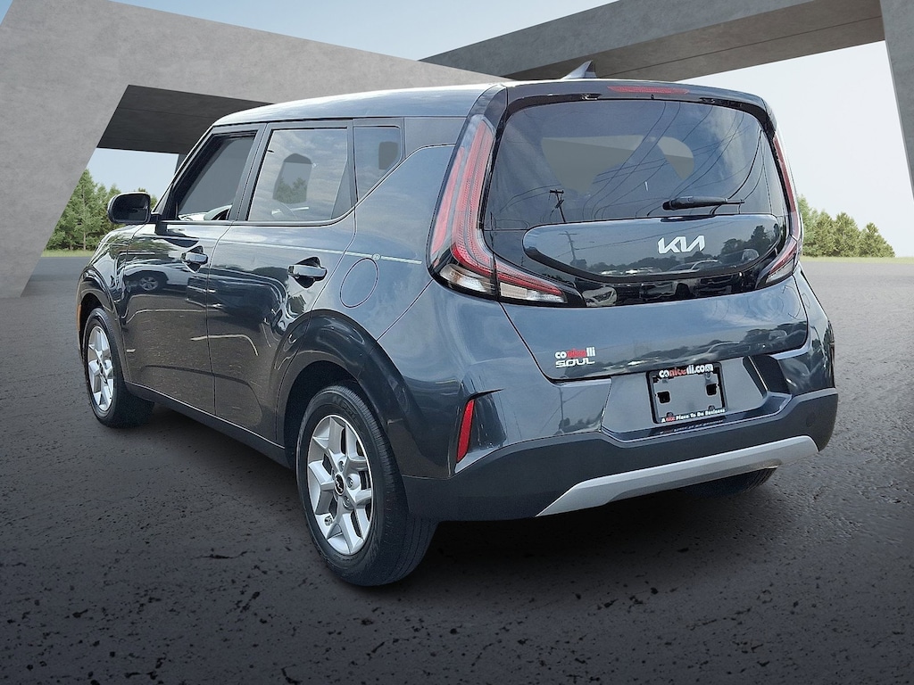 Used 2024 Kia Soul LX Hatchback