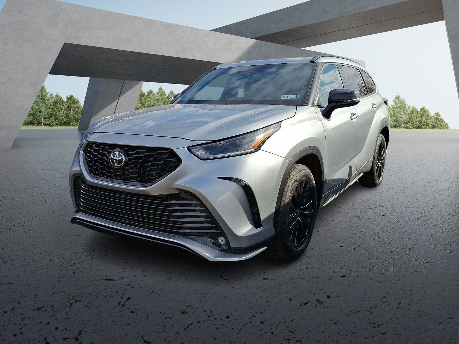 2025 Toyota Highlander XSE photo 2