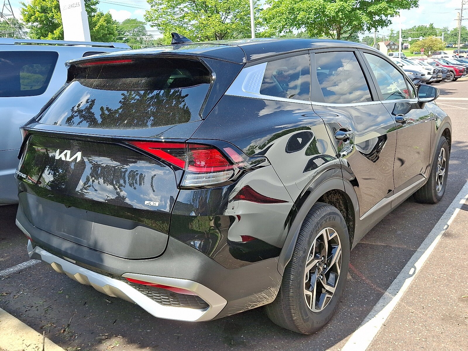 2024 Kia Sportage LX photo 4
