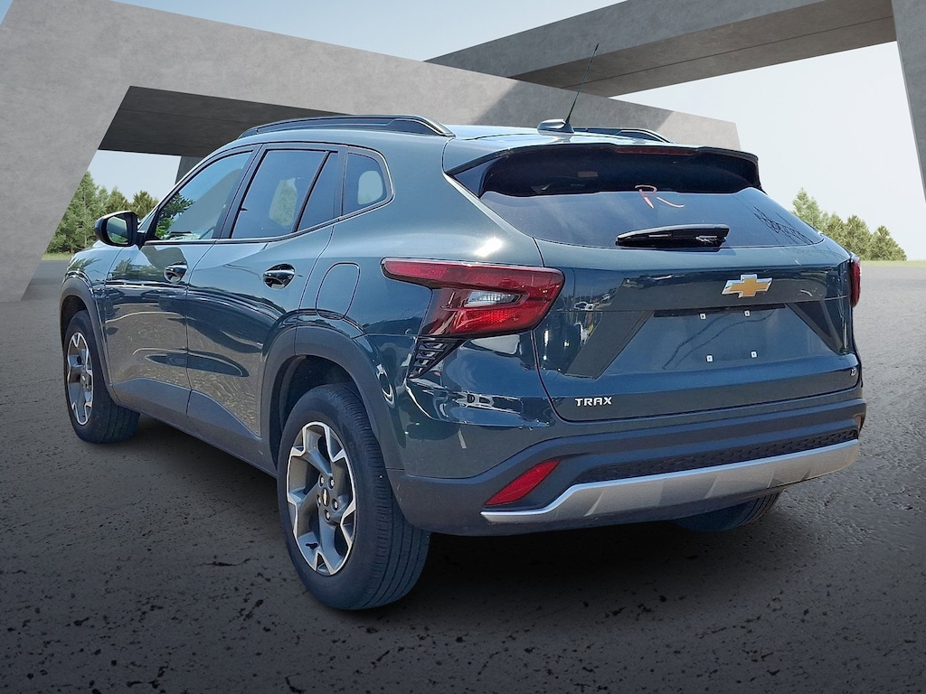 Used 2025 Chevrolet Trax LT Sport Utility