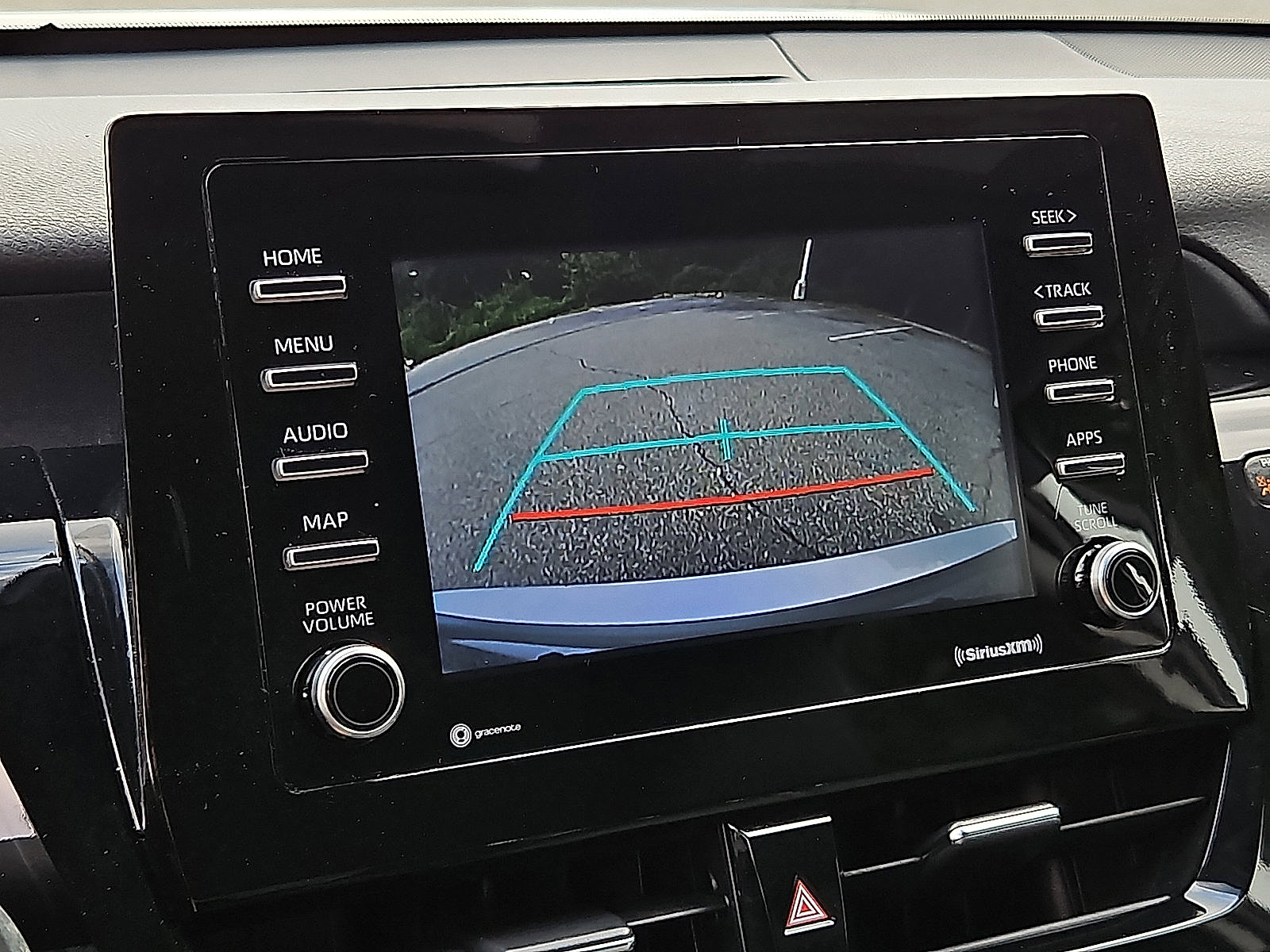 2023 Toyota Camry SE - Photo 17