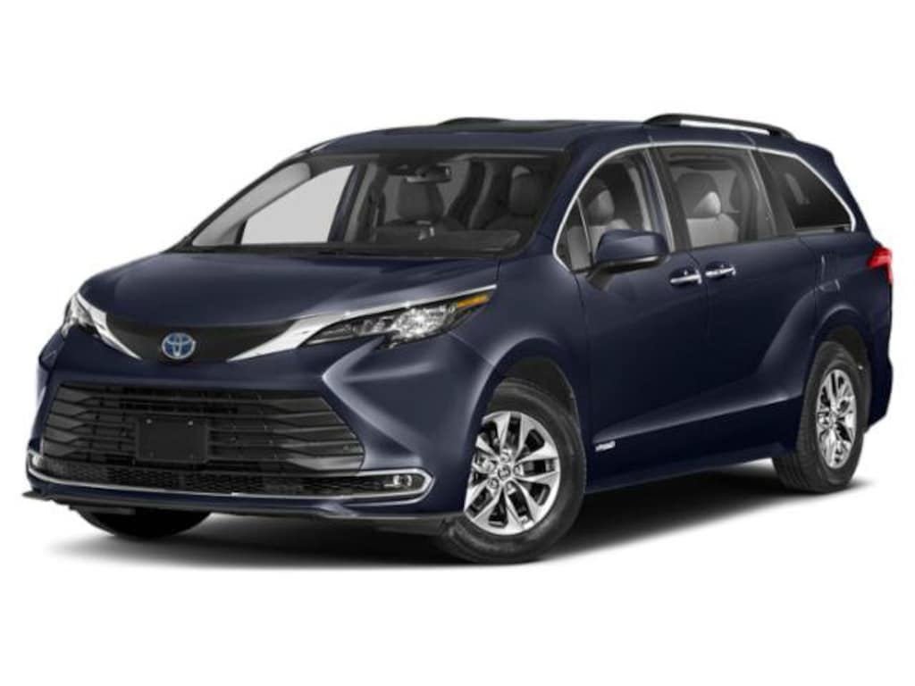 Used 2024 Toyota Sienna XLE Minivan