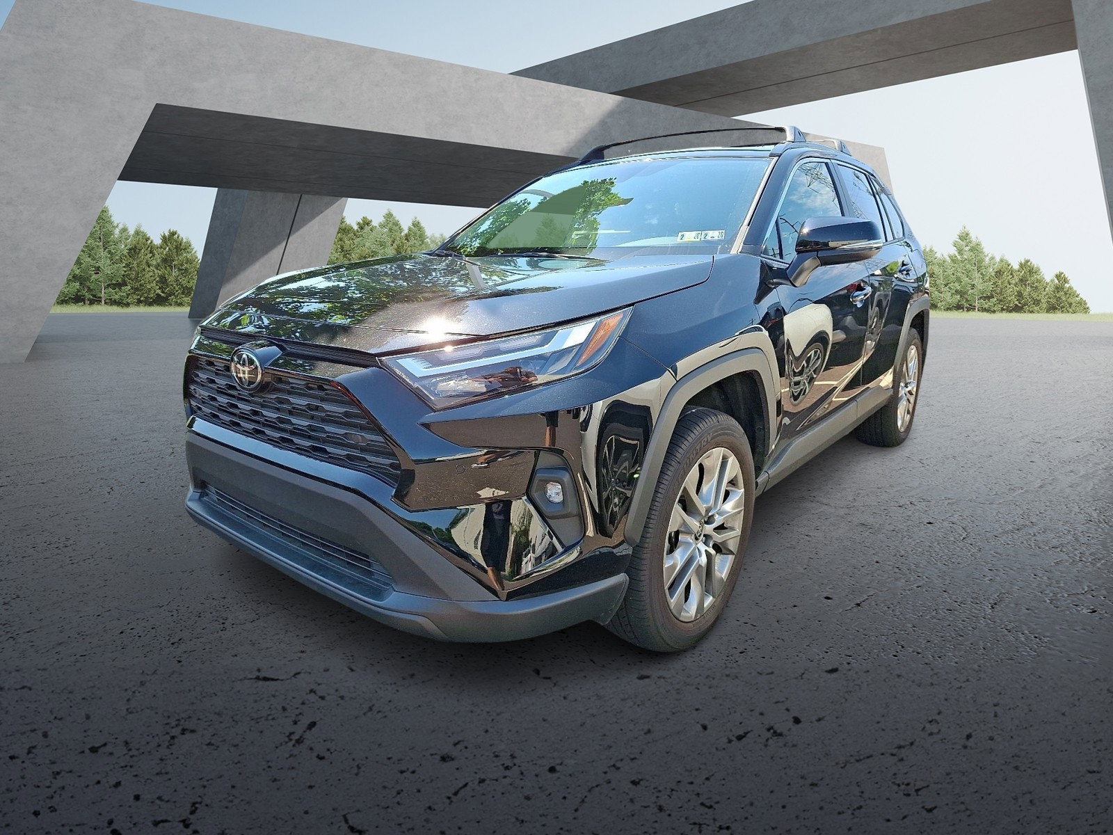 Used 2025 Toyota RAV4 XLE Premium with VIN 2T3A1RFV7SW518033 for sale in Kansas City