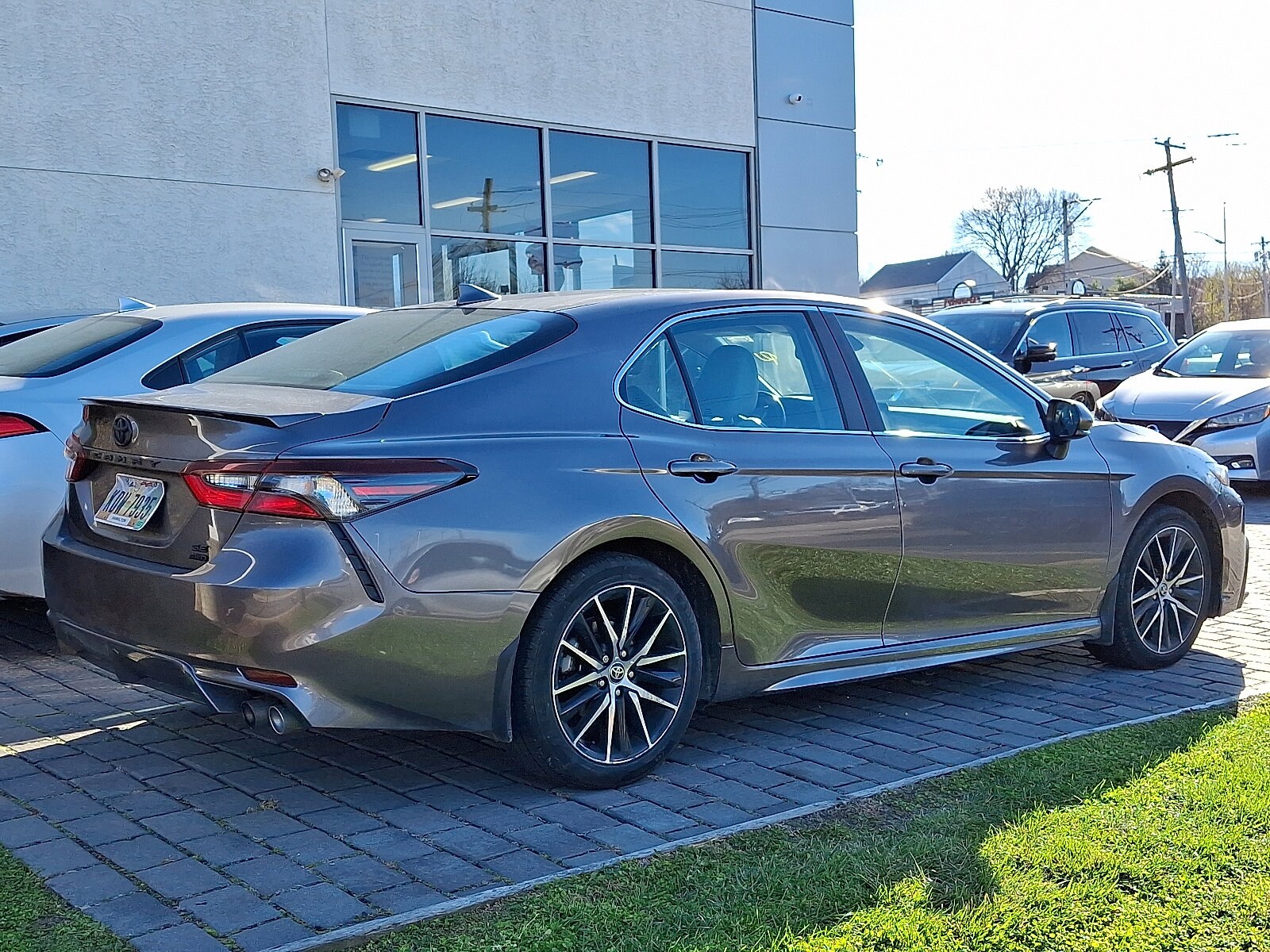 2024 Toyota Camry SE photo 4