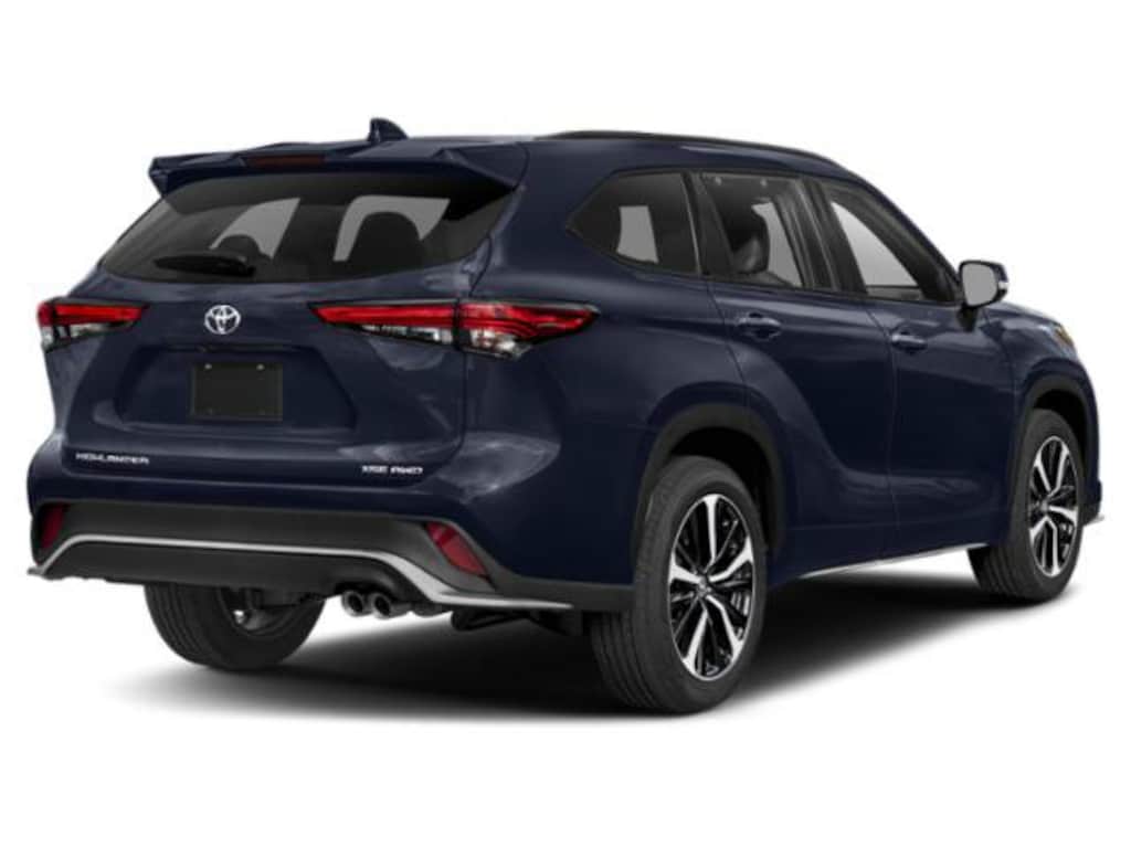 Used 2022 Toyota Highlander XLE Sport Utility