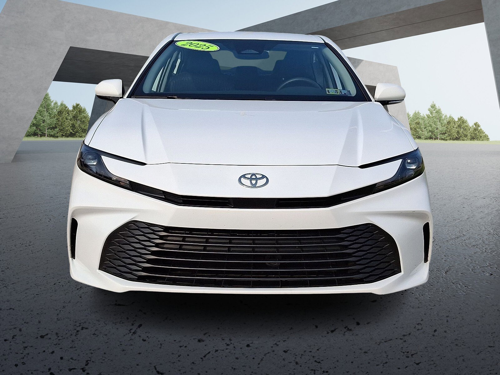 2025 Toyota Camry LE photo 2