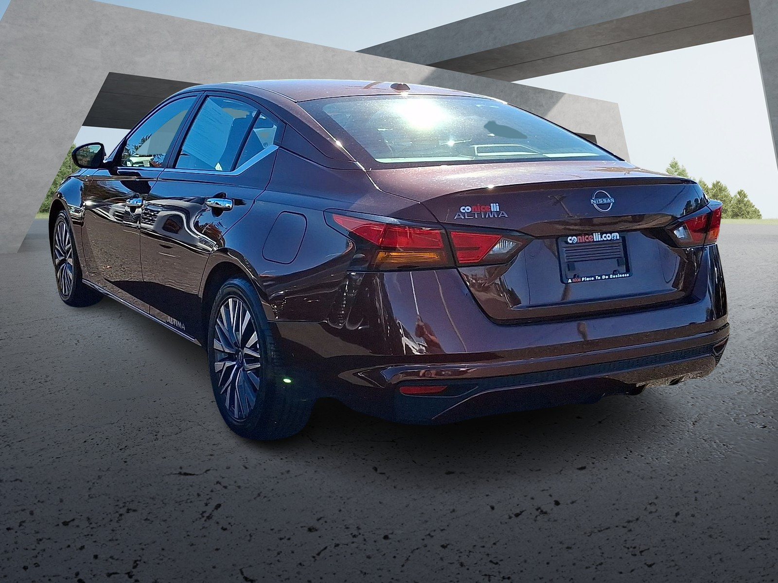 Used 2025 Nissan Altima SV Sedan
