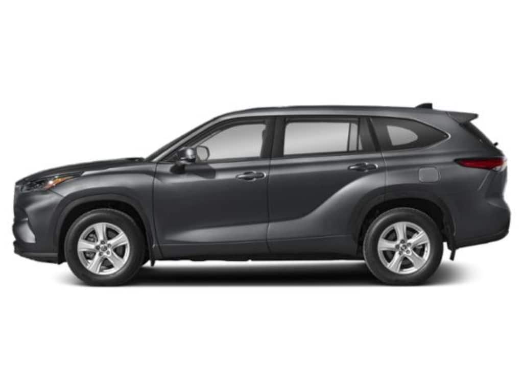 Used 2023 Toyota Highlander LE Sport Utility