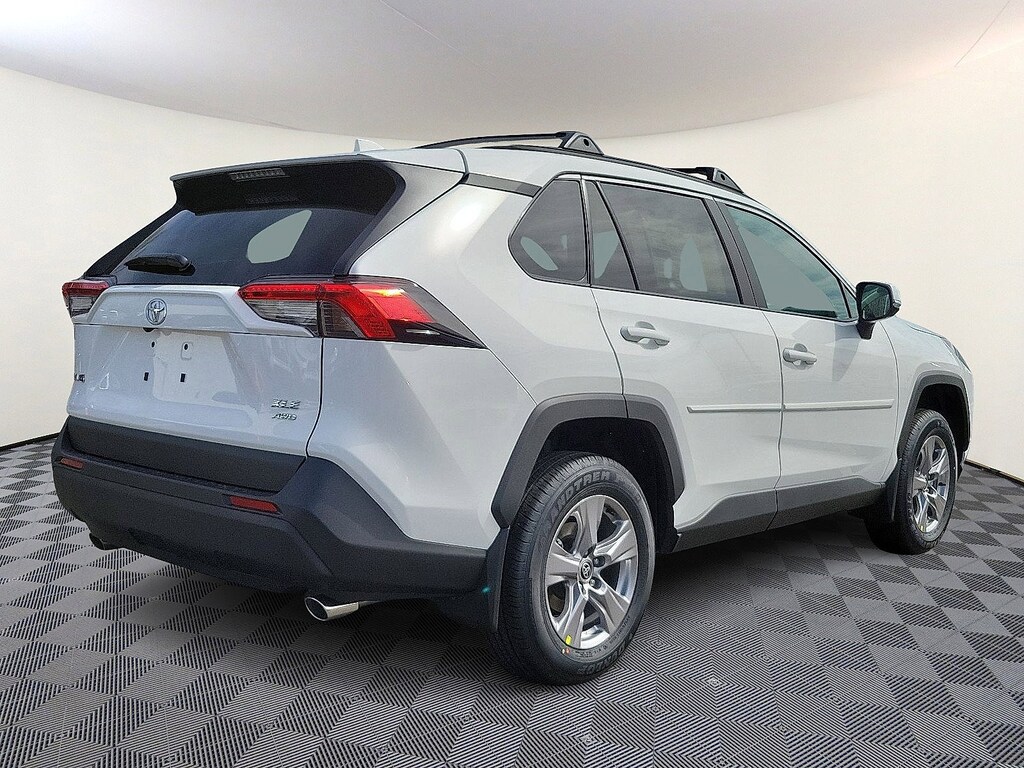 New 2025 Toyota RAV4 XLE SUV