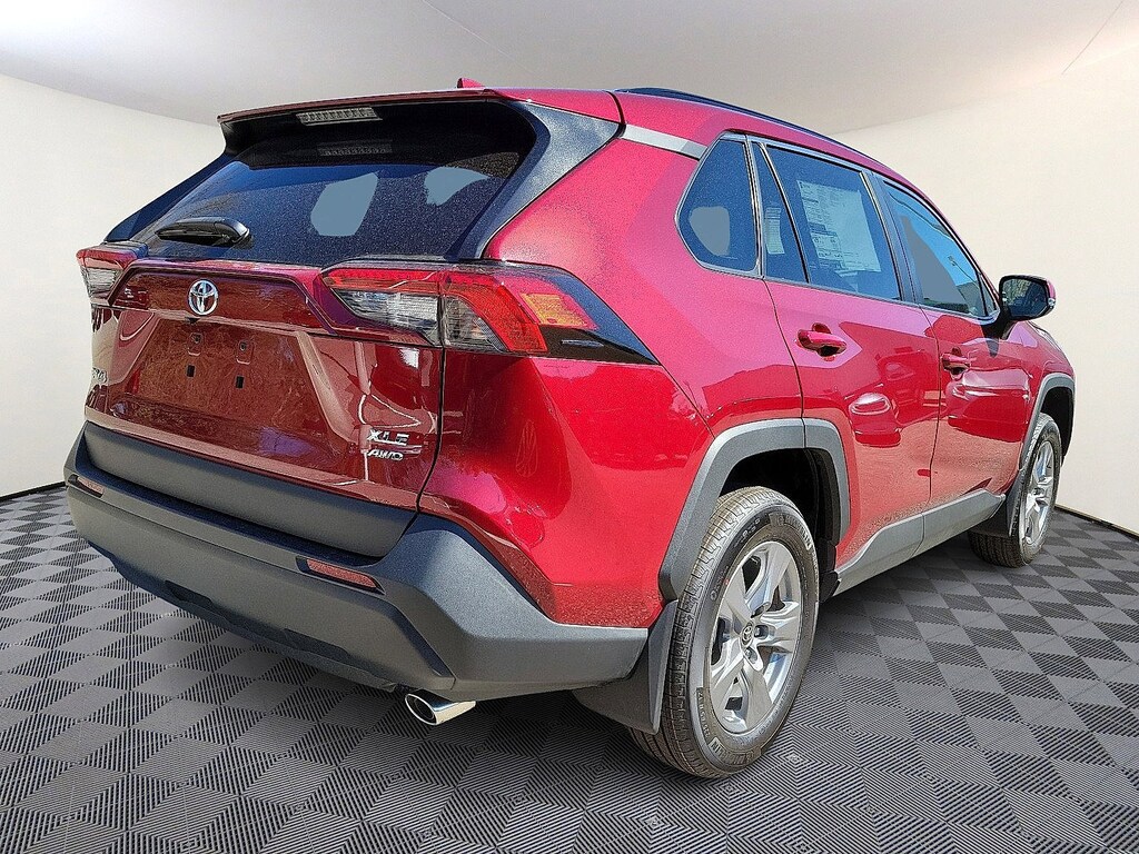 New 2025 Toyota RAV4 XLE SUV