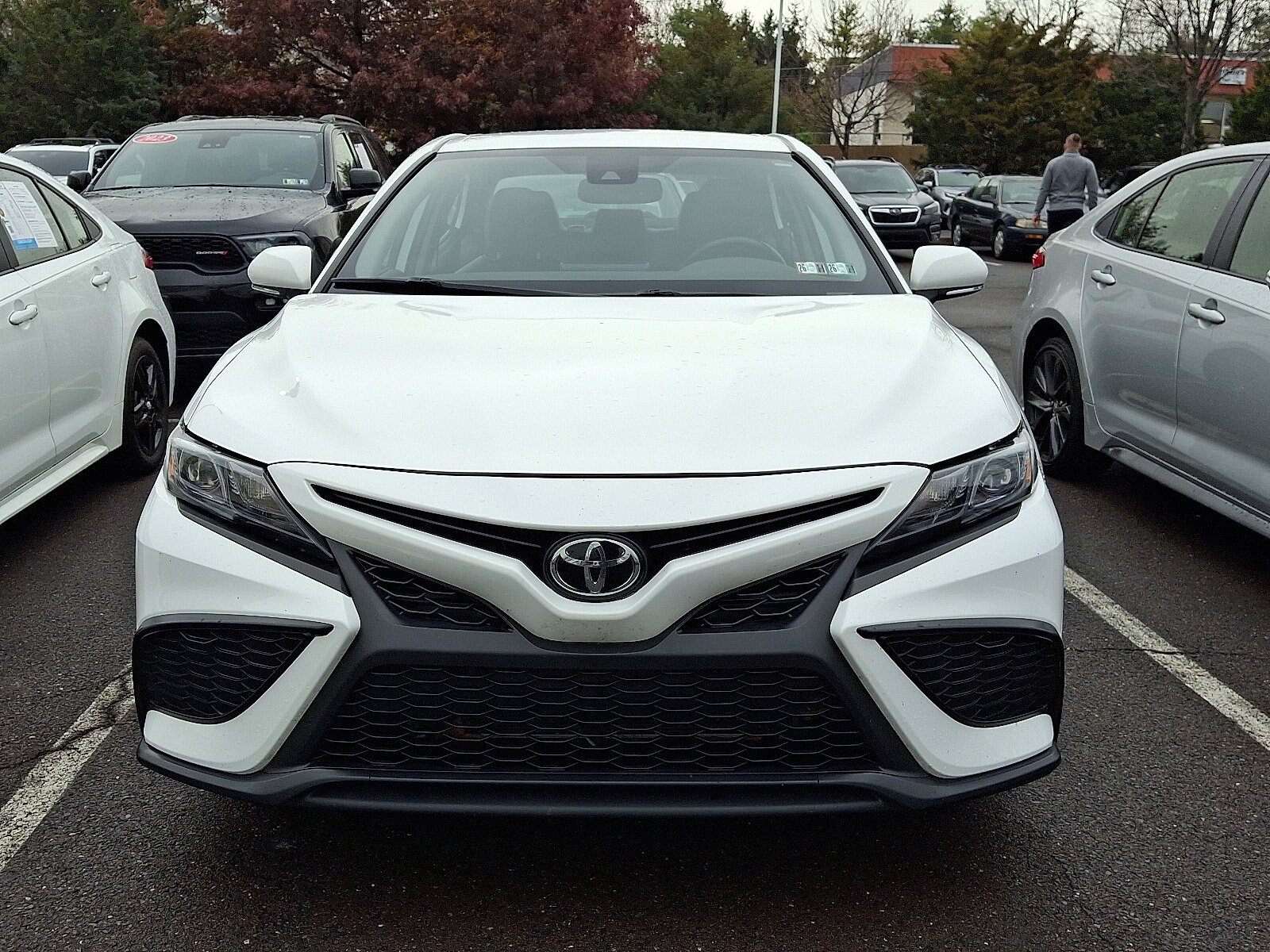 2024 Toyota Camry SE photo 4