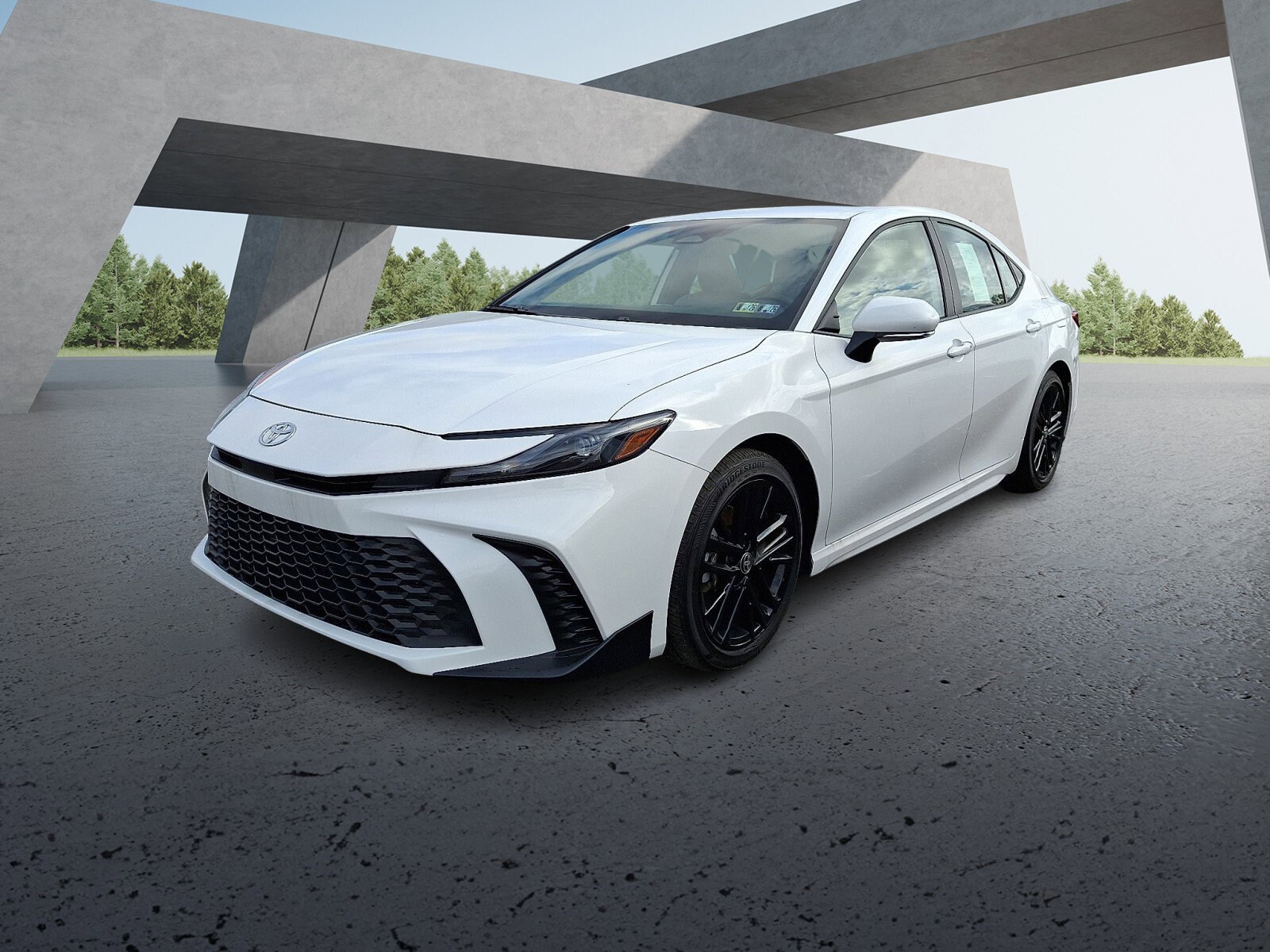 2025 Toyota Camry SE photo 2