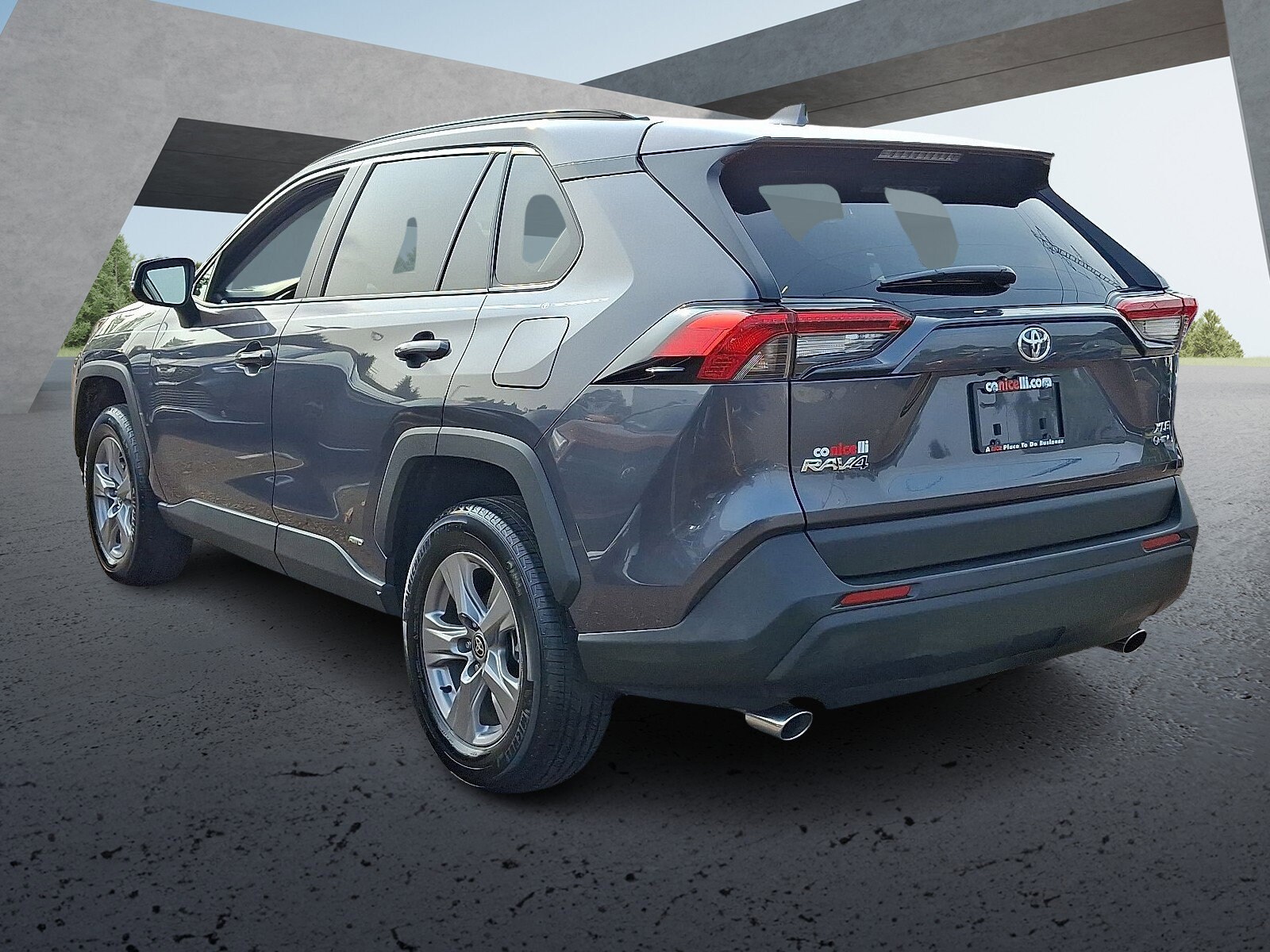 2025 Toyota RAV4 Hybrid XLE Sport photo 2