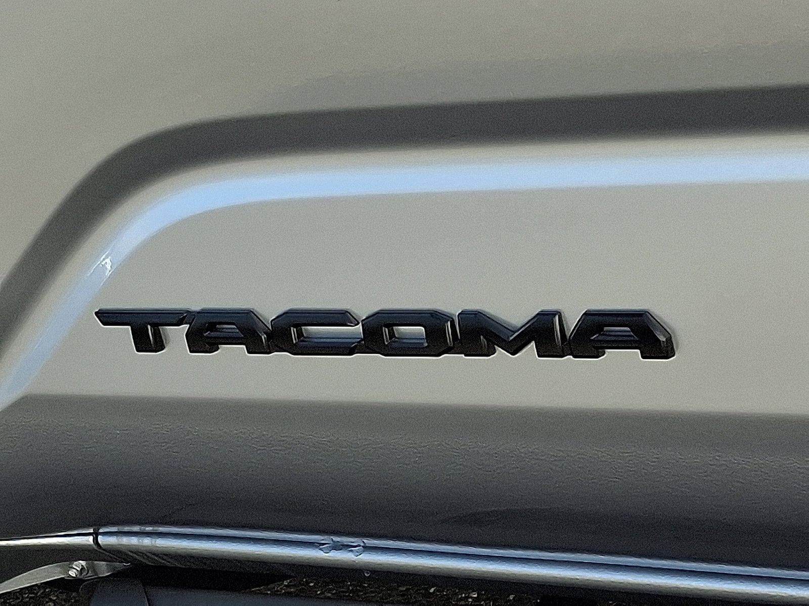 2025 Toyota Tacoma TRD Off Road - Photo 8