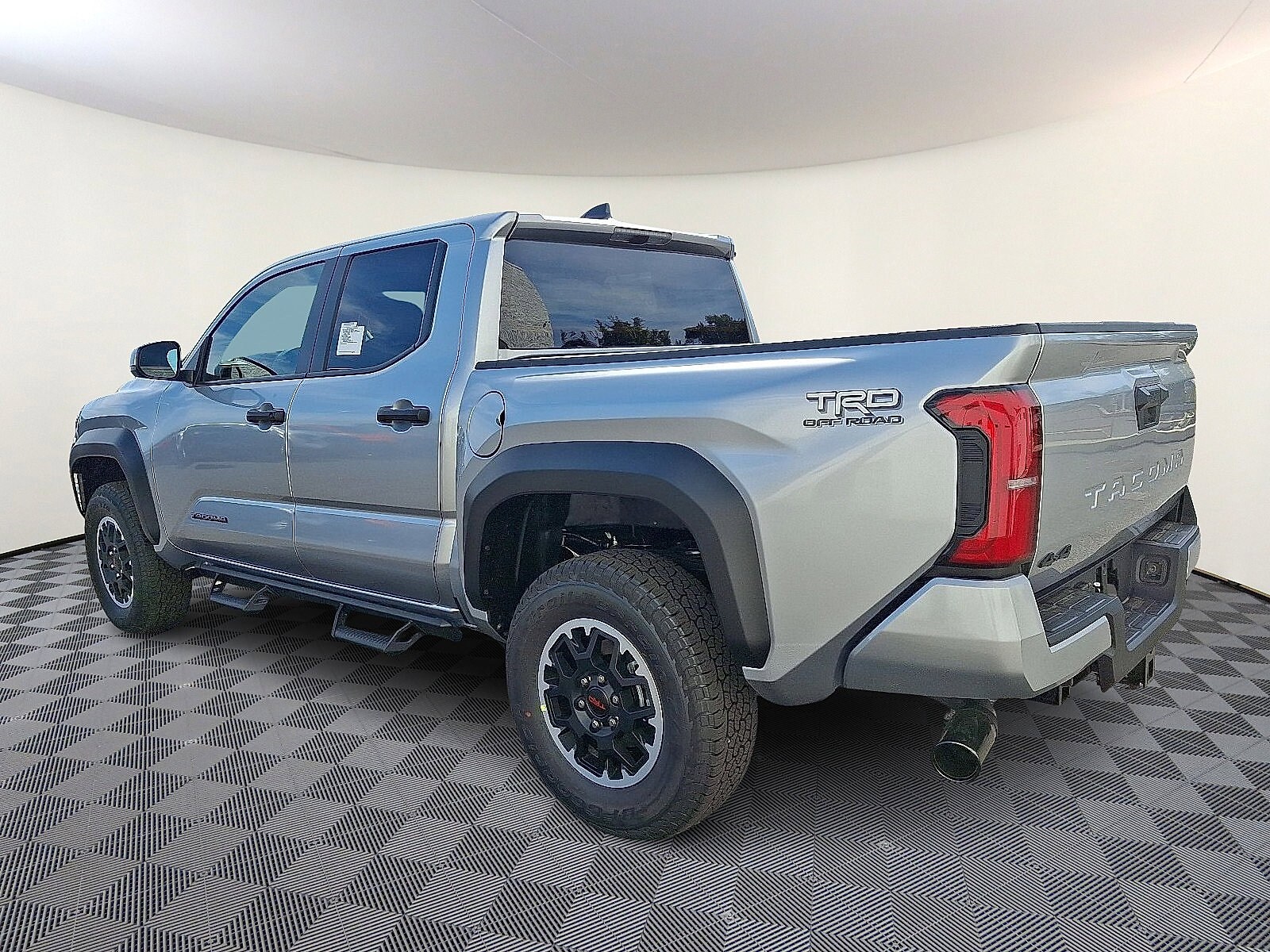 2025 Toyota Tacoma TRD Off-Road Double Cab photo 4
