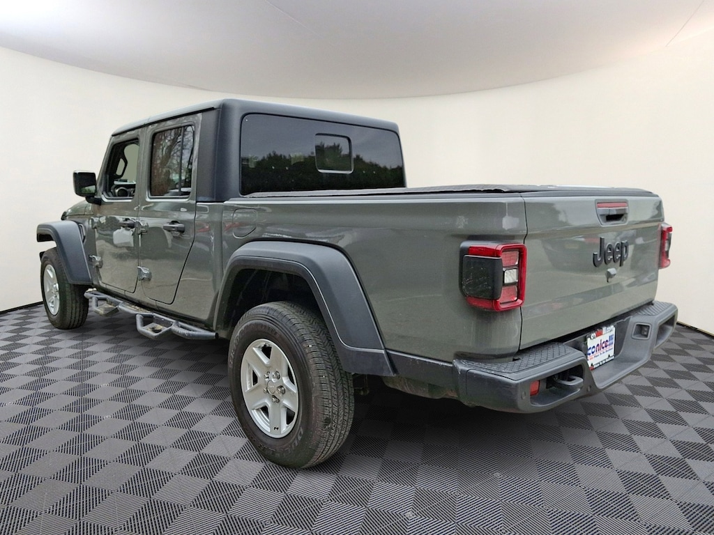 Used 2020 Jeep Gladiator Sport Truck Crew Cab