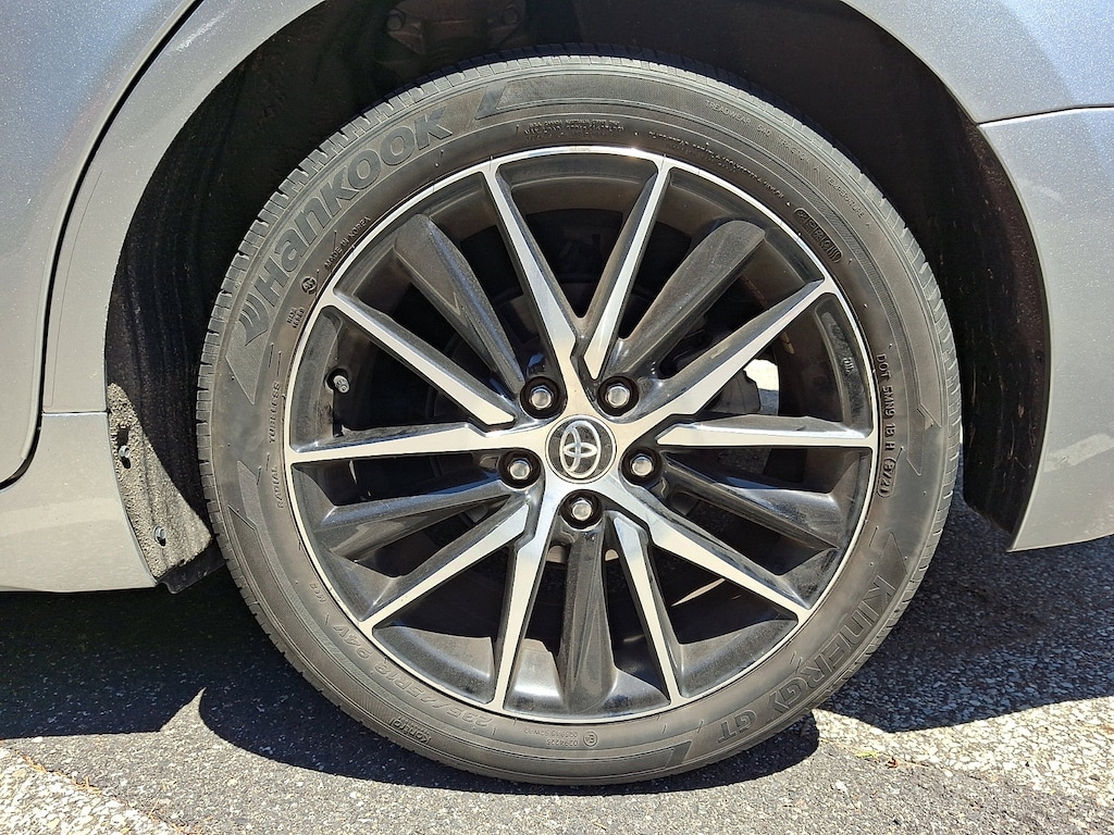 Used 2022 Toyota Camry SE Sedan