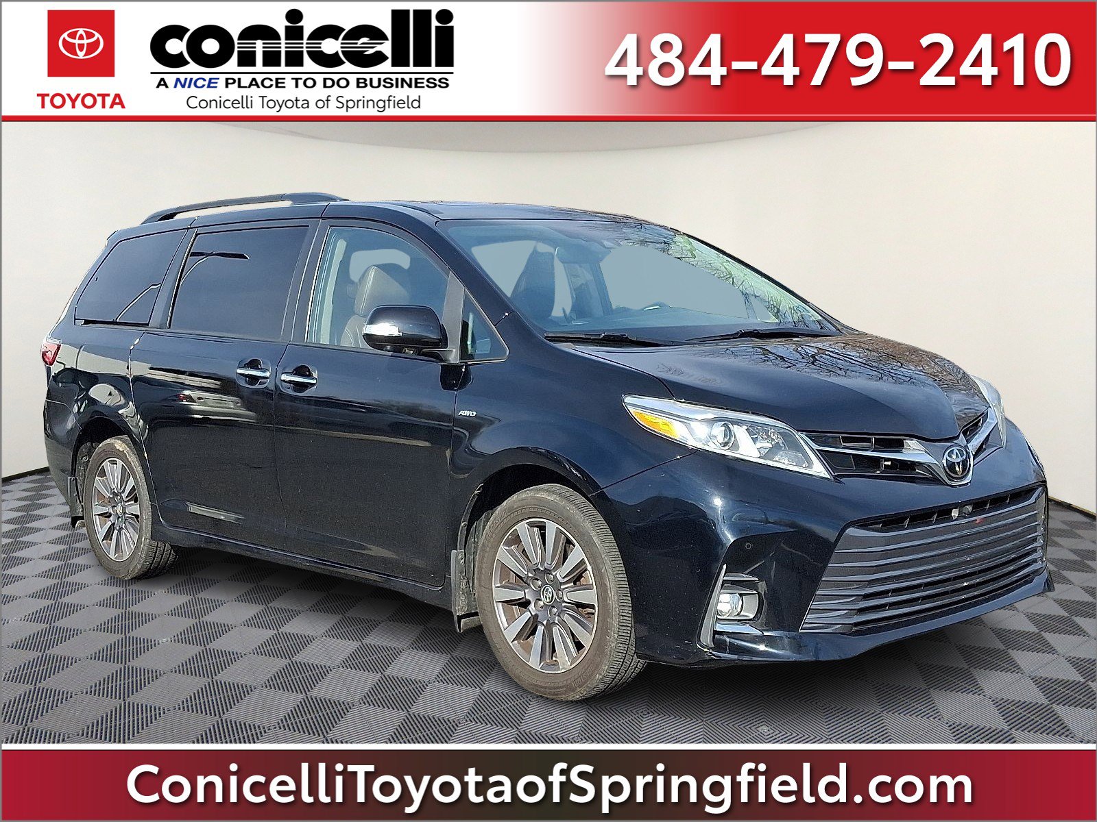 2020 Toyota Sienna Limited's photo