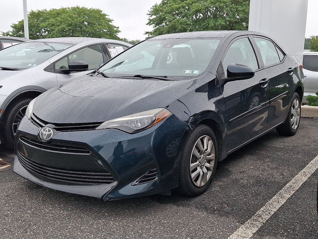 Used 2017 Toyota Corolla LE Sedan