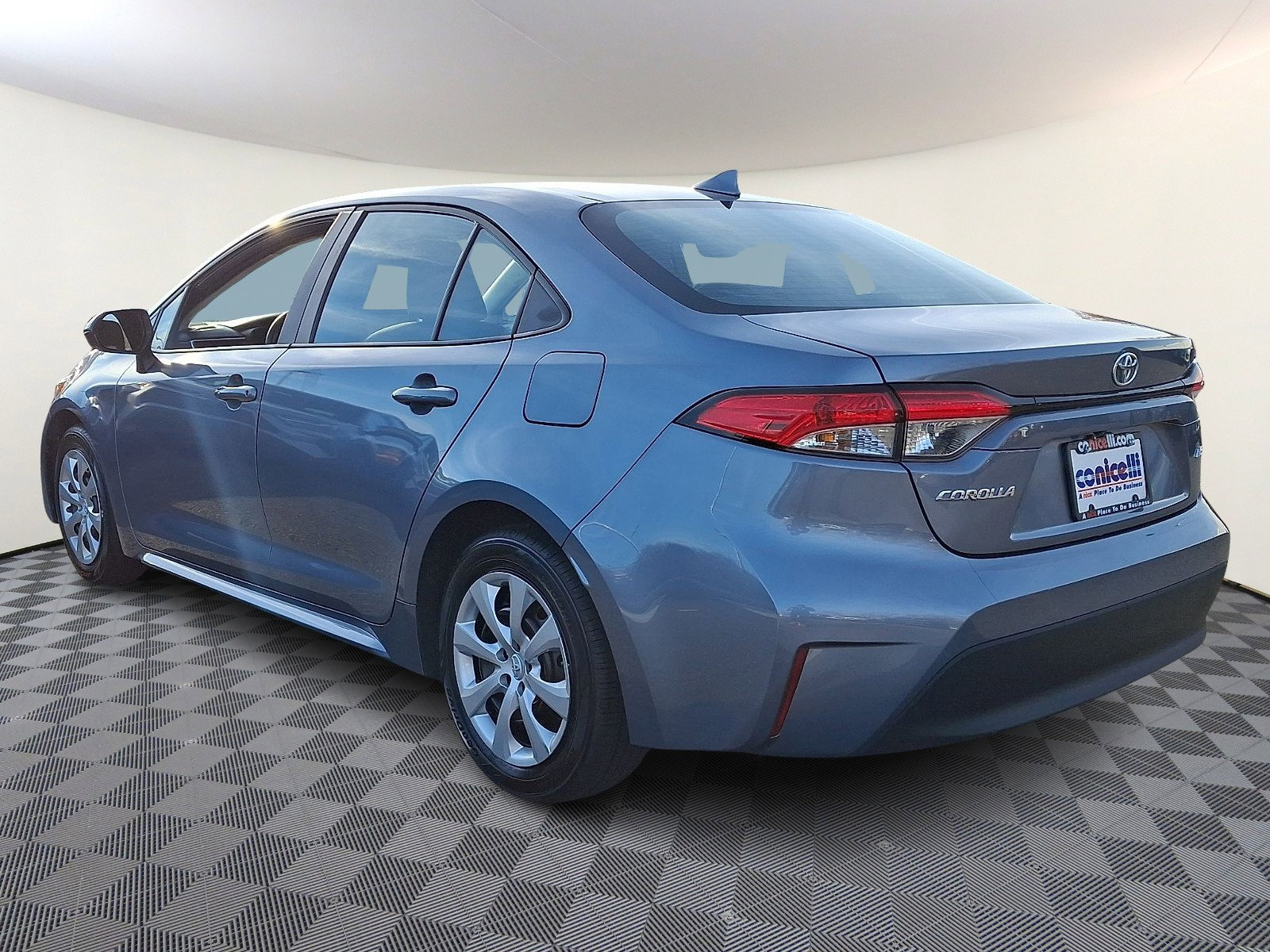 2024 Toyota Corolla LE photo 4