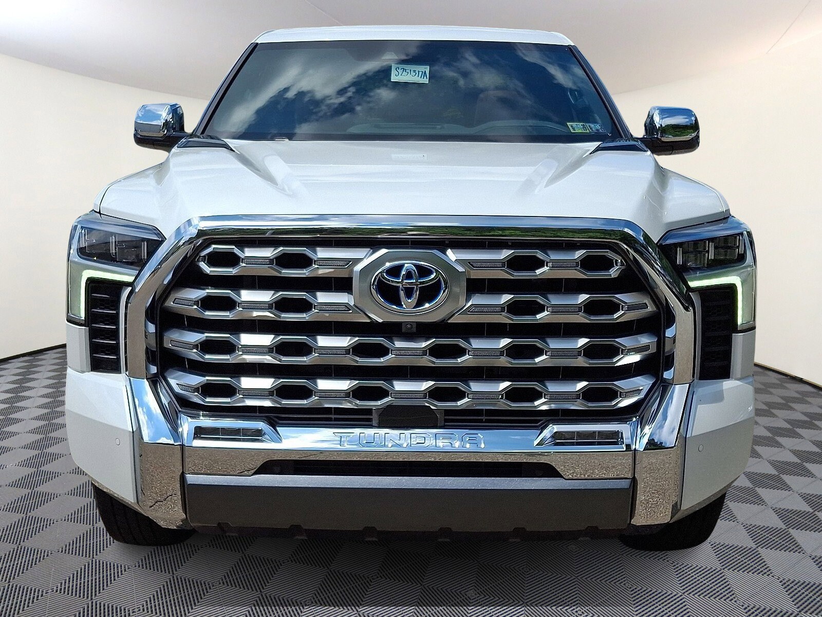 2023 Toyota Tundra 1794 Edition photo 2